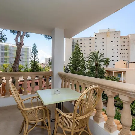 Apto Con Terraza 2 Apartamento *
