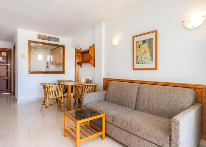 Апартаменти Apto Con Terraza 2 *